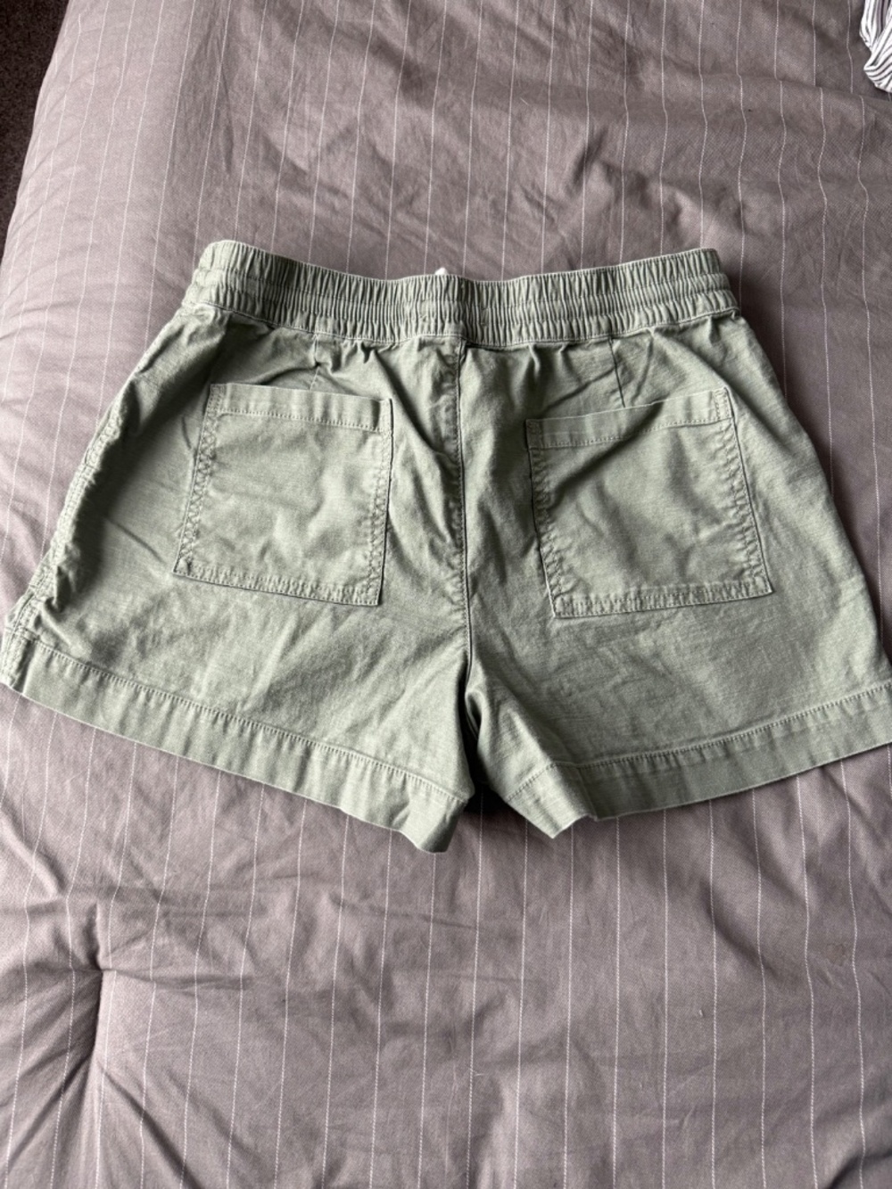 Drawstring shorts - Picture 2 of 2